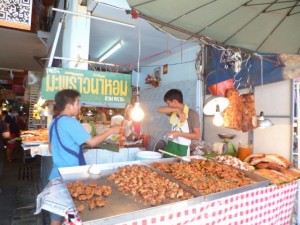 ウィークエンドマーケット