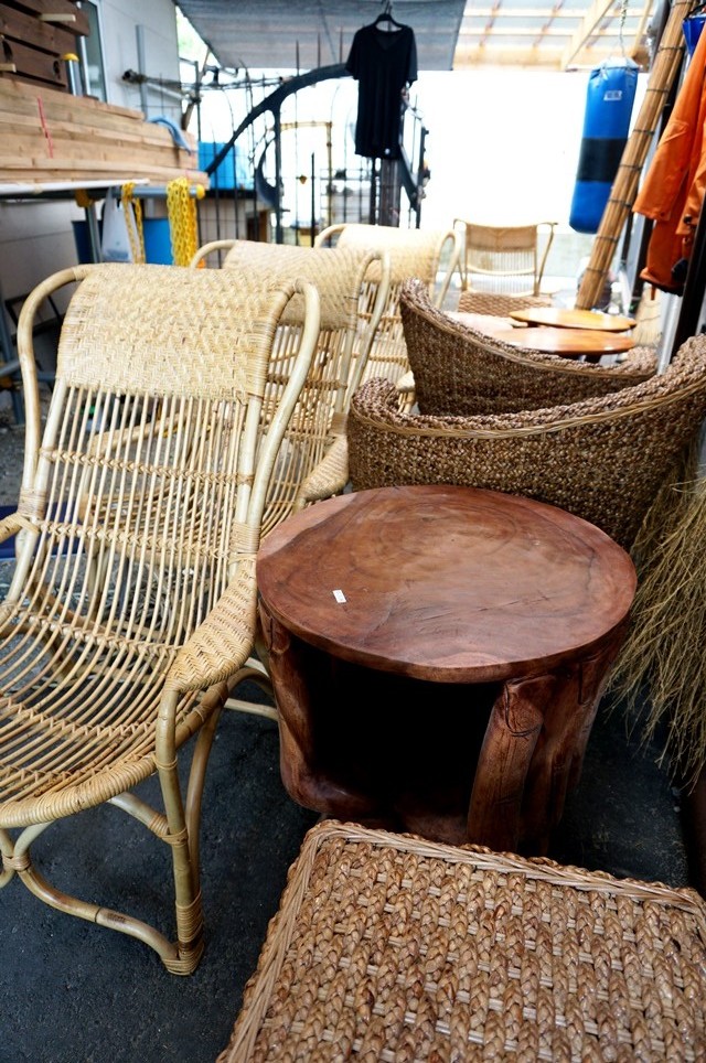 バリからコンテナ入荷 バリからコンテナ入荷