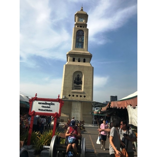 チャトチャックウィークエンドマーケット