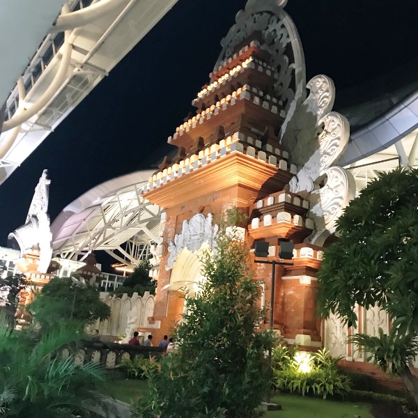 デンパサール空港