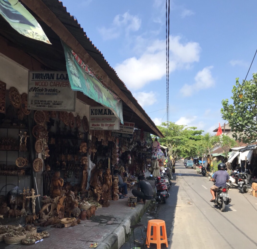 スカワティ市場