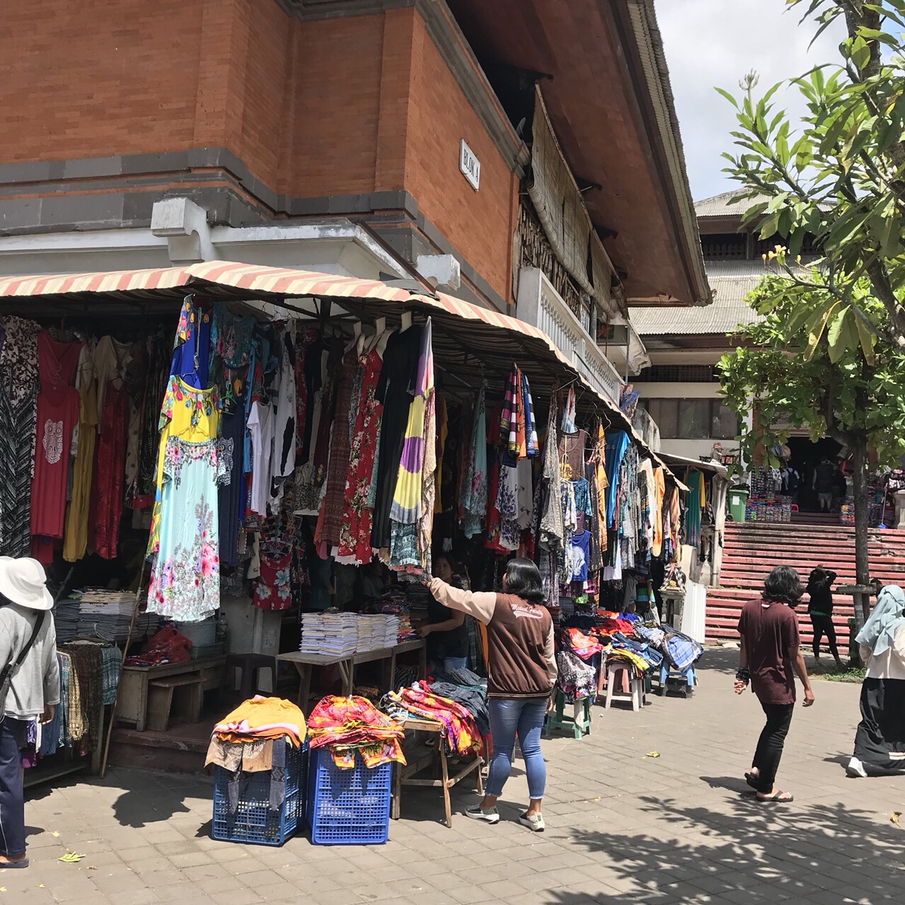 スカワティ市場