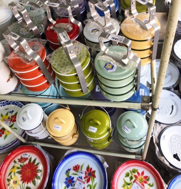 チェンマイ・陶器・ホーロー