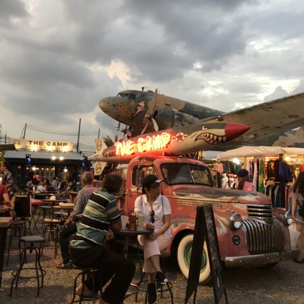 チャトチャックウィークエンドマーケット　The Camp Vintage Flea Market