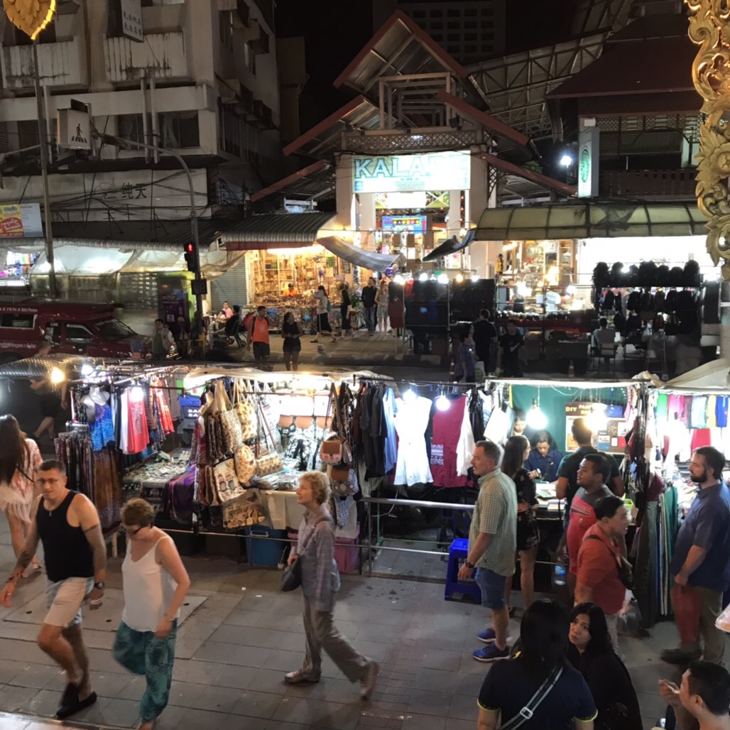 チェンマイ ナイトバザール