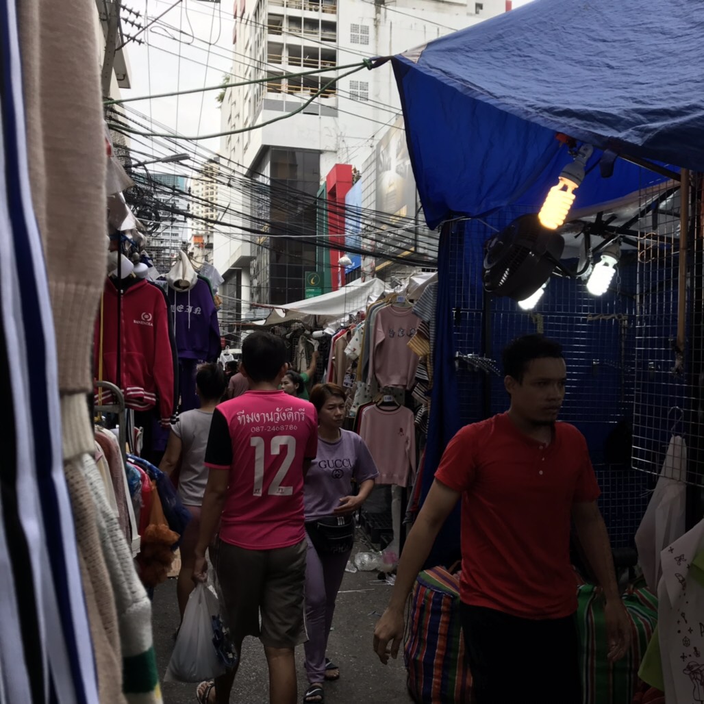 プラトゥナム 市場