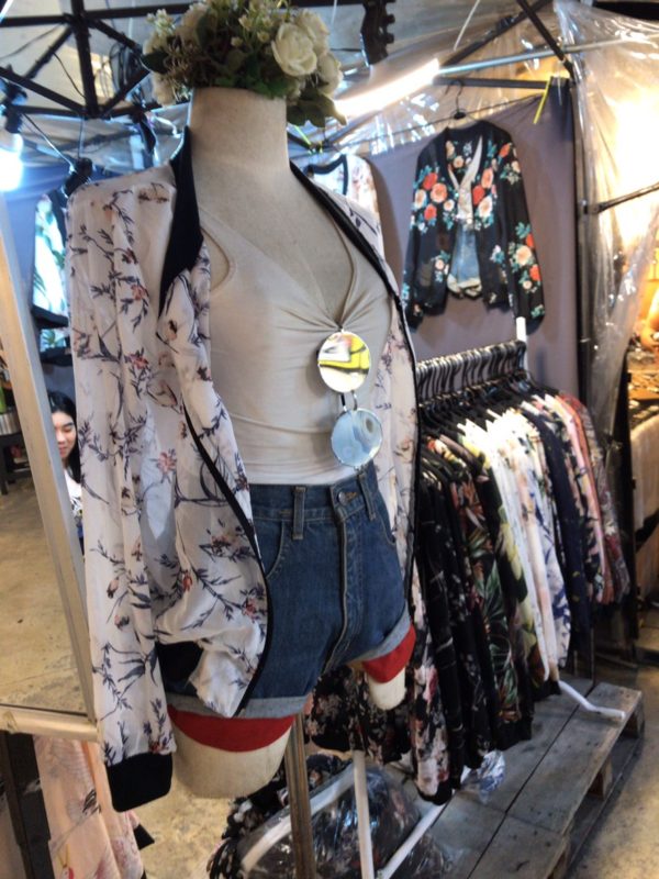 ネオンマーケット