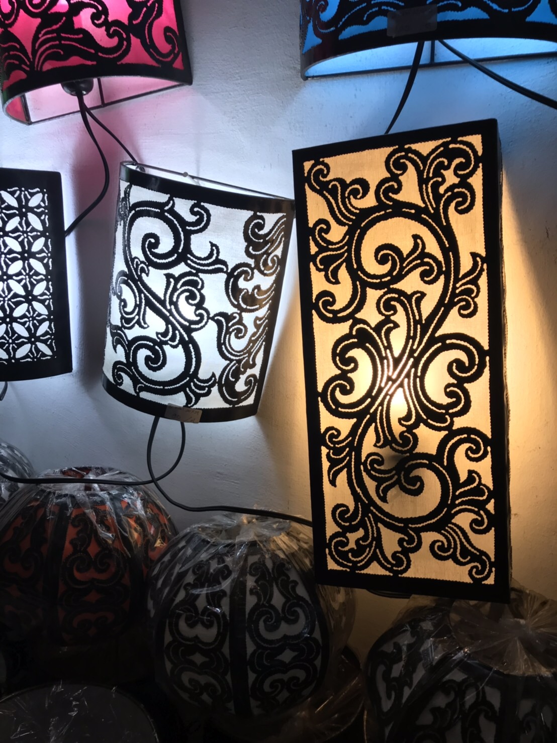 アジアンライト，バリランプ