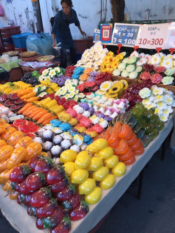 チェンマイ　サンデーマーケット