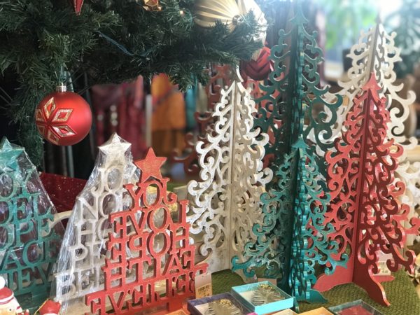 クリスマスツリー／バリ島雑貨