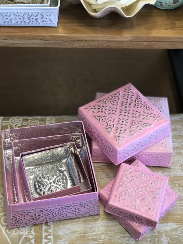 ソカシ　蓋つき小物入れ　アルミ