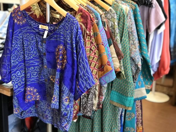 サリークロスのトップス