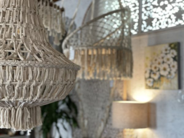 ボヘミアンインテリア　BOHOスタイル　マクラメ