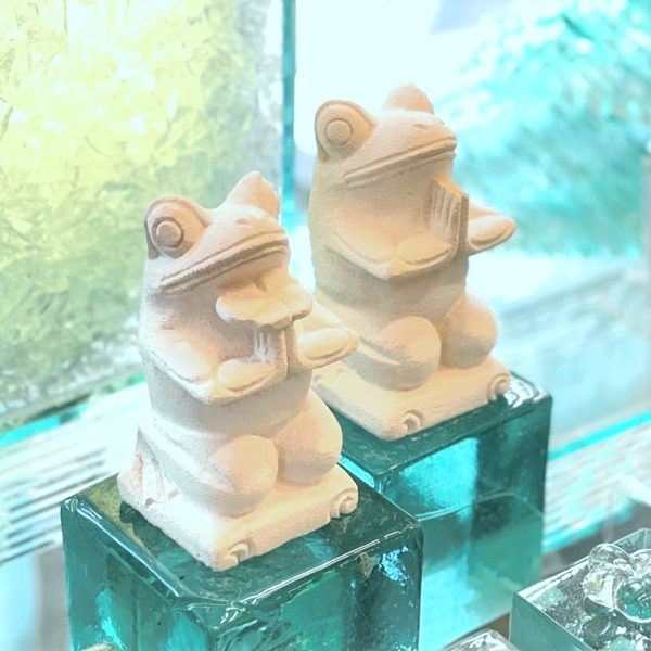 カエル　ライムストーン