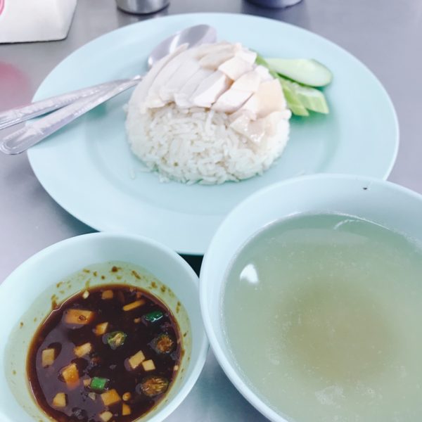 バンコク ピンク カオマンガイ