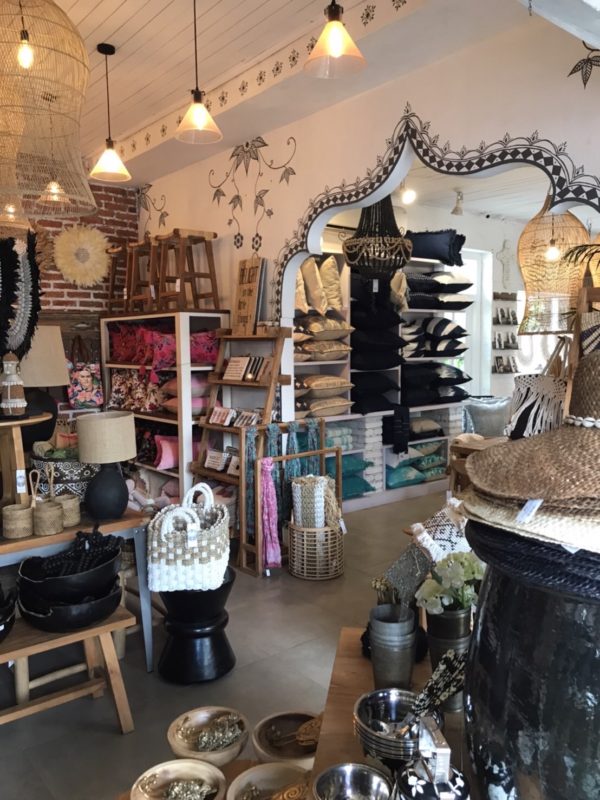 バリ　チャングー