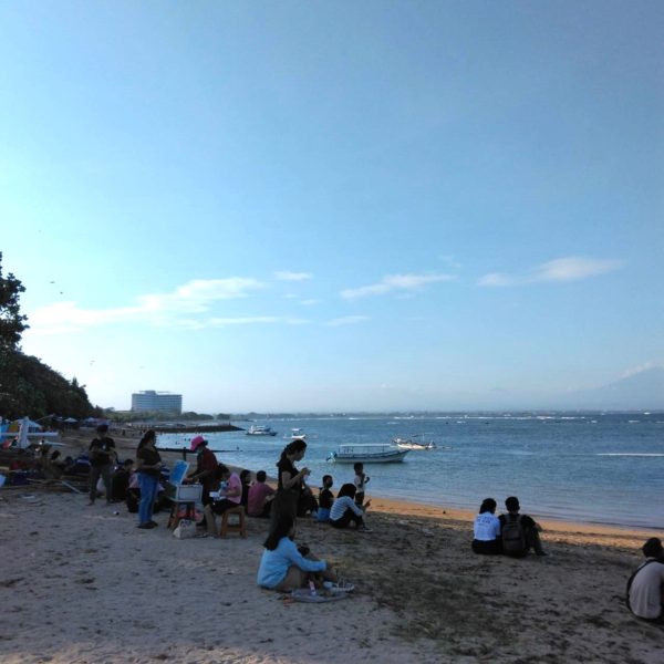 バリ島仕入れ サヌール