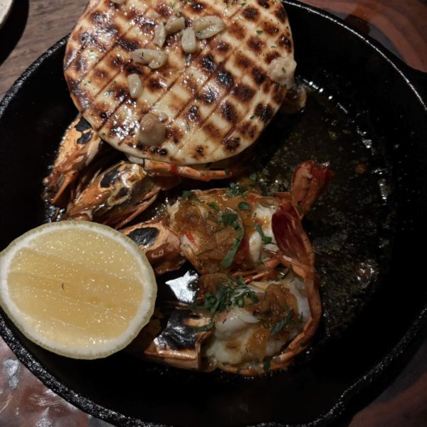 Shelter Restaurantシェルターレストラン　ペレレナン