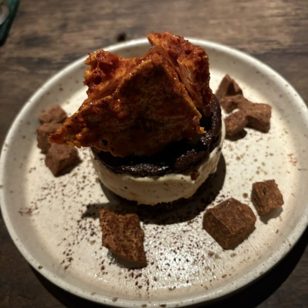 Shelter Restaurantシェルターレストラン　ペレレナン