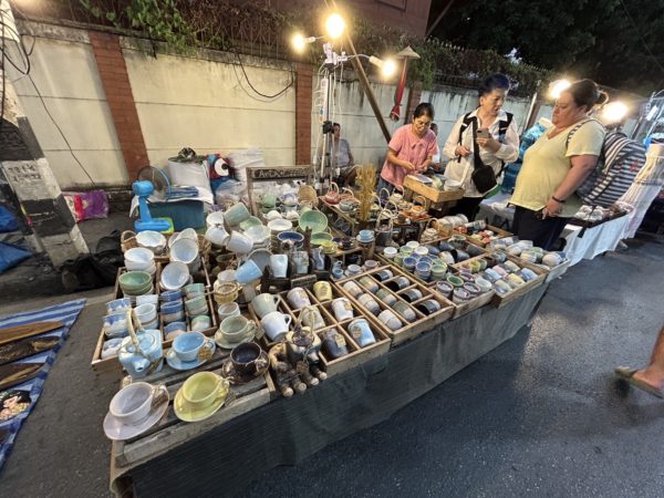 チェンマイ サタデーナイトマーケット