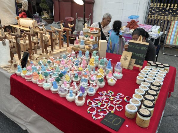 チェンマイ サタデーナイトマーケット