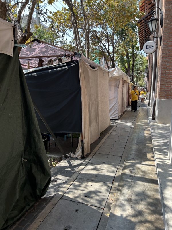 ニマンヘミン通り