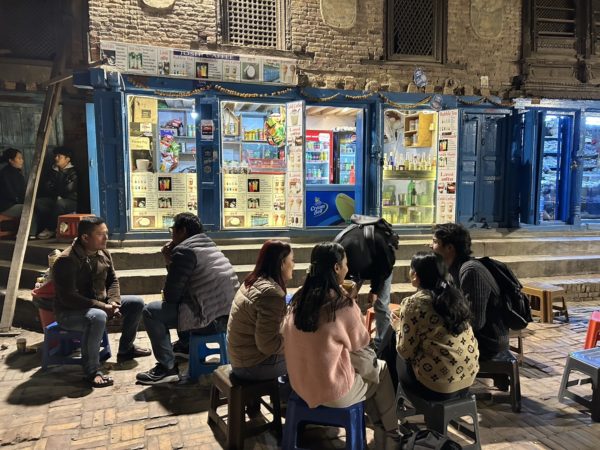 ダルバール広場のコーヒーショップ