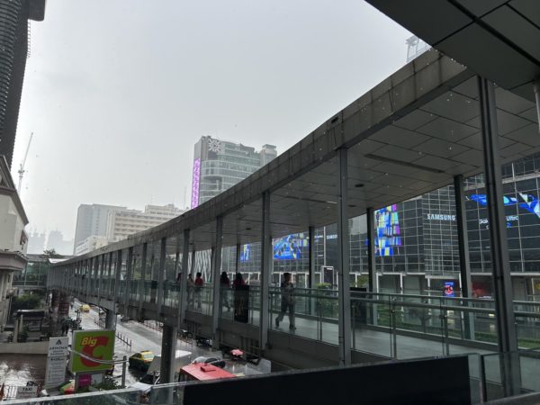 プラトゥナム 　スコール