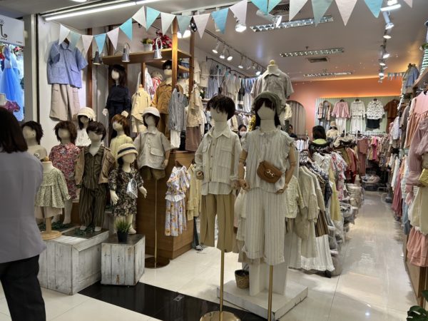 プラトゥナムファッションビル