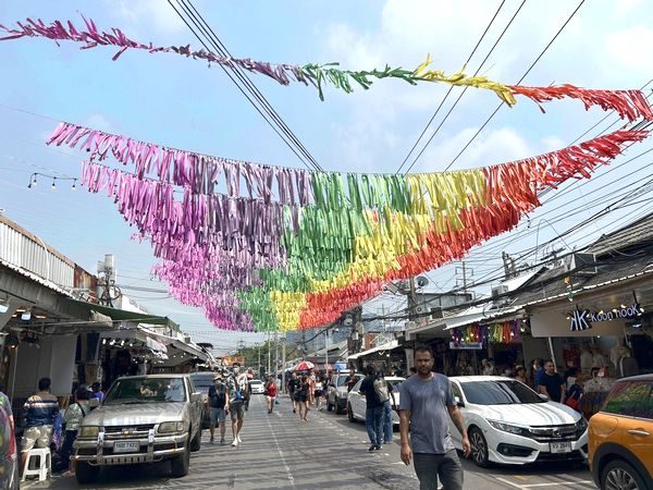 チャトチャックウィークエンドマーケット