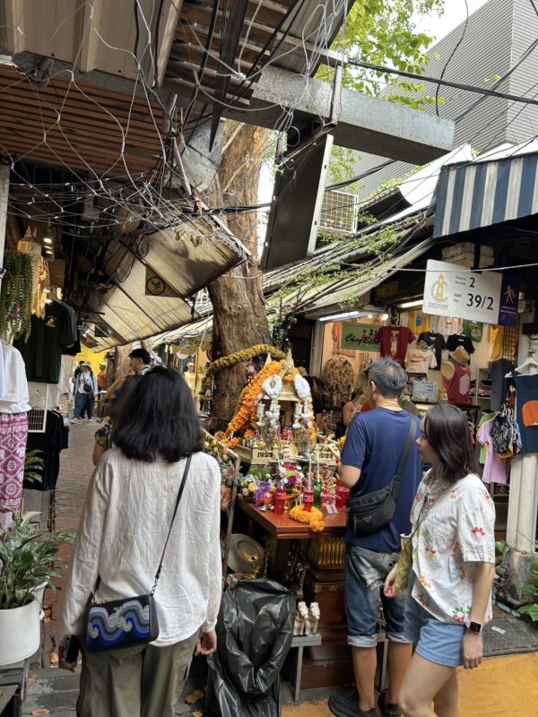 チャトチャックウィークエンドマーケット