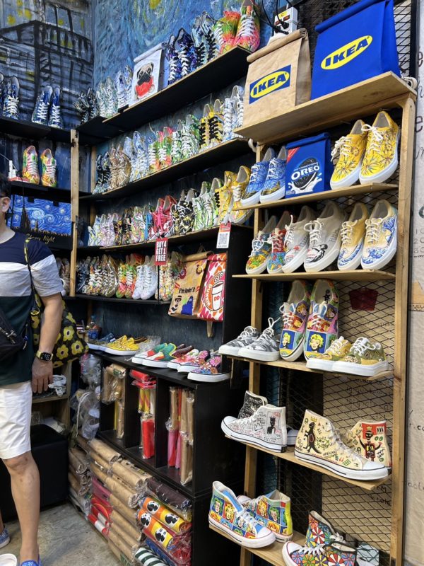 チャトチャックウィークエンドマーケット