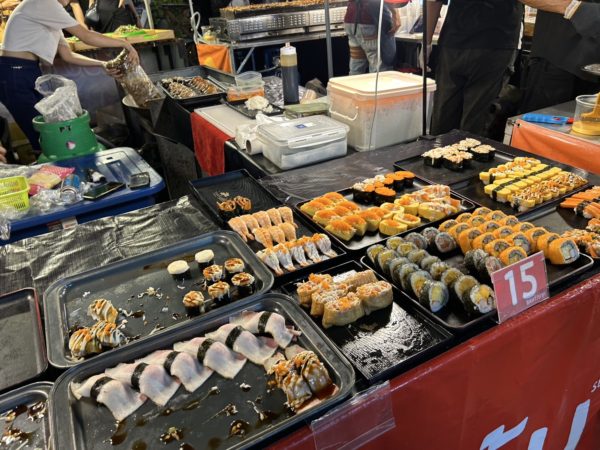 チャトチャックウィークエンドマーケット