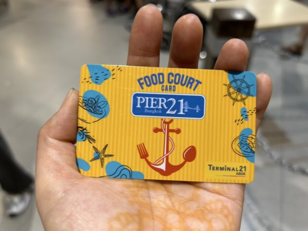 ターミナル21のフードコート