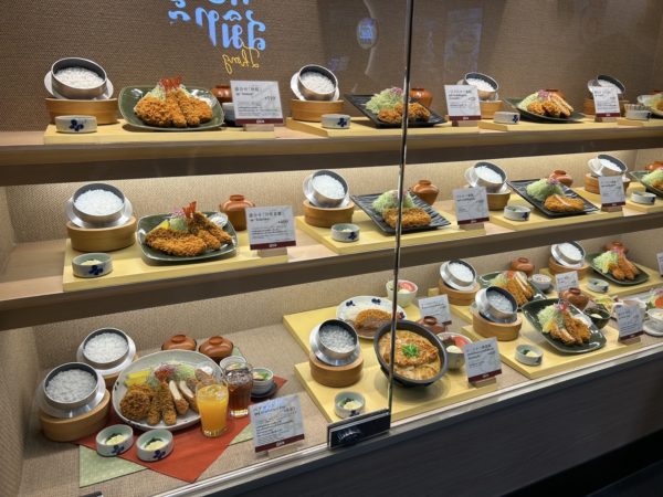 ターミナル21のフードコート