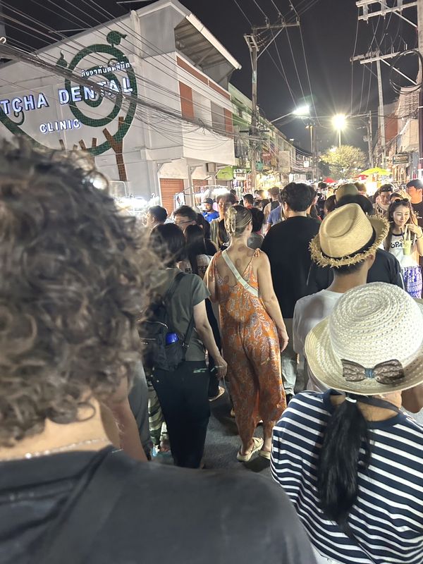 チェンマイ サタデーナイトマーケット