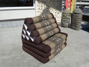 三角まくらベッド 三角まくらベッド