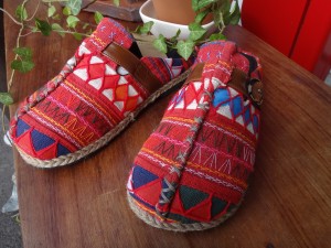 モン族、ナガ族、アカ族のサボ