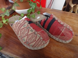 モン族、ナガ族、アカ族のサボ