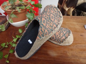 モン族、ナガ族、アカ族のサボ