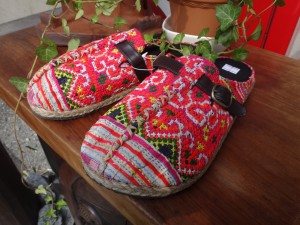 モン族、ナガ族、アカ族のサボ