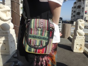 エスニックストライプ斜めかけバッグ エスニックストライプ斜めかけバッグ