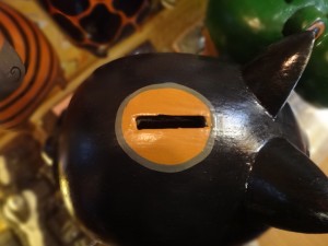 木彫りアニマル貯金箱