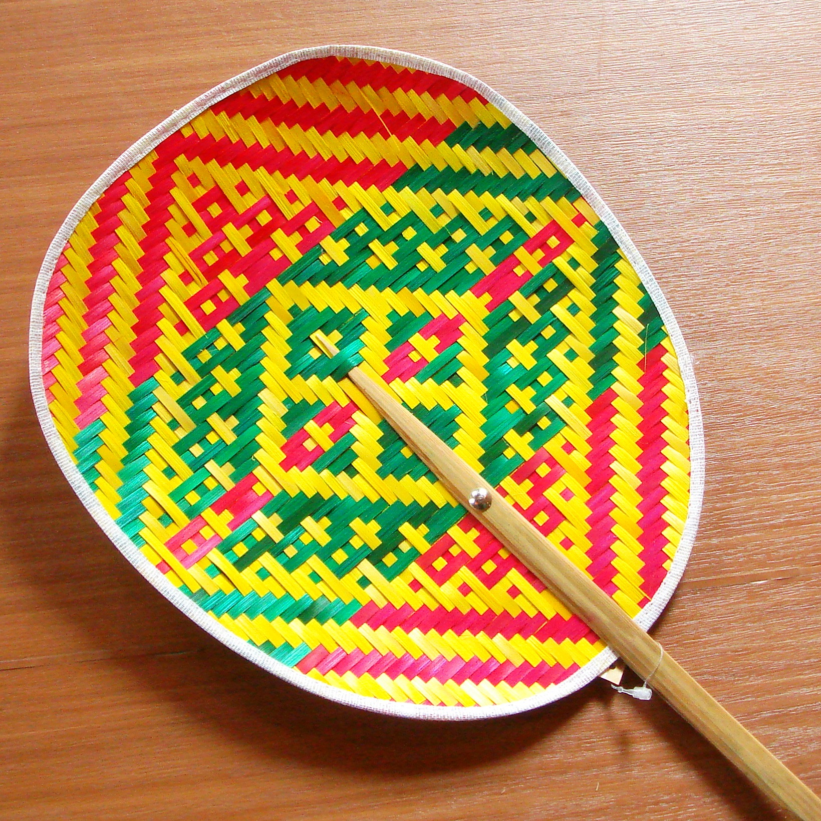 うちわ エスニック