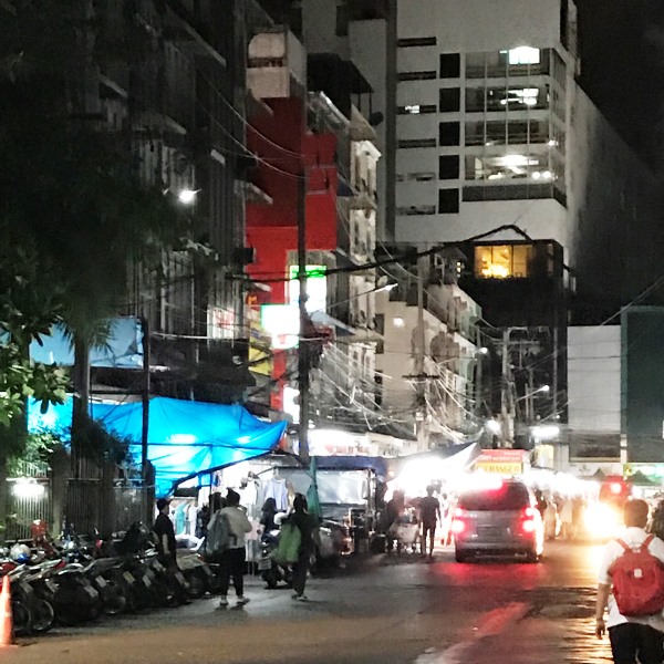バンコク ナイトマーケット バンコク ナイトマーケット