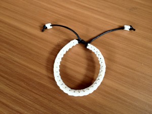 蛇骨のブレスレット（小）