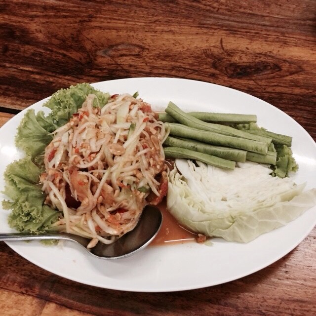 青パパイヤのサラダ 青パパイヤのサラダ