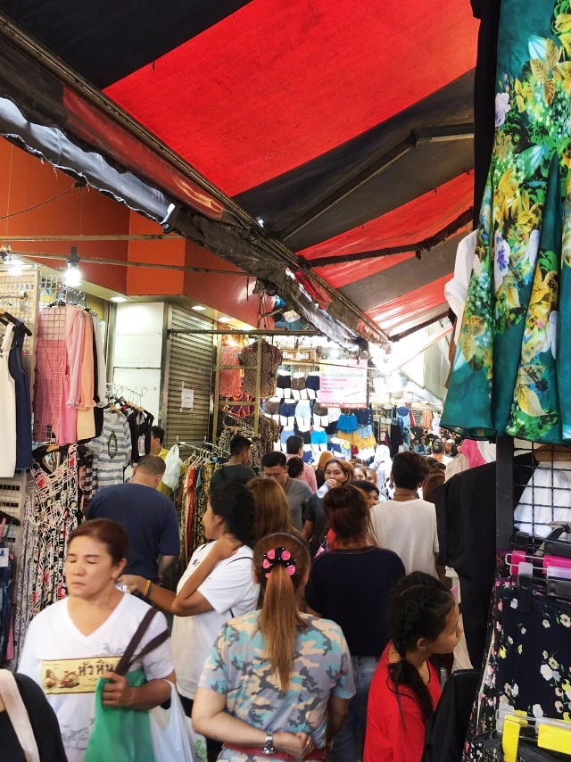 プラトゥーナム市場 プラトゥーナム市場