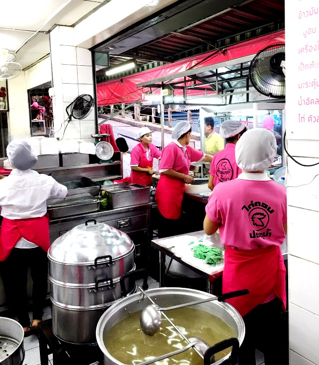 カオマンガイ・プラトゥーナム カオマンガイ・プラトゥーナム