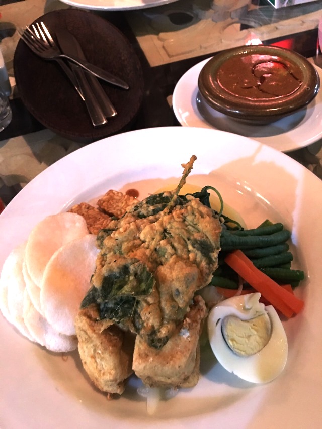 ガドガド ガドガド